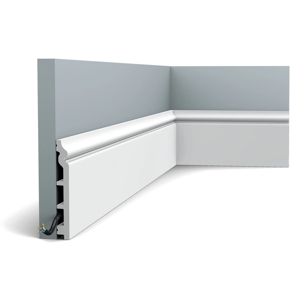 Плинтус Orac Decor (2000x138x18) Белый SX118 Contour